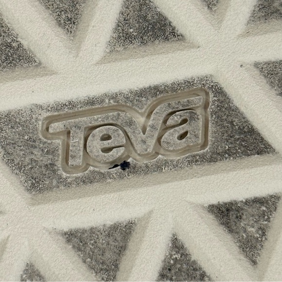 Teva Teva Midform Universal Karina Swan Metallic Multi Cream Size 8 Velcrow - Picture 11 of 15